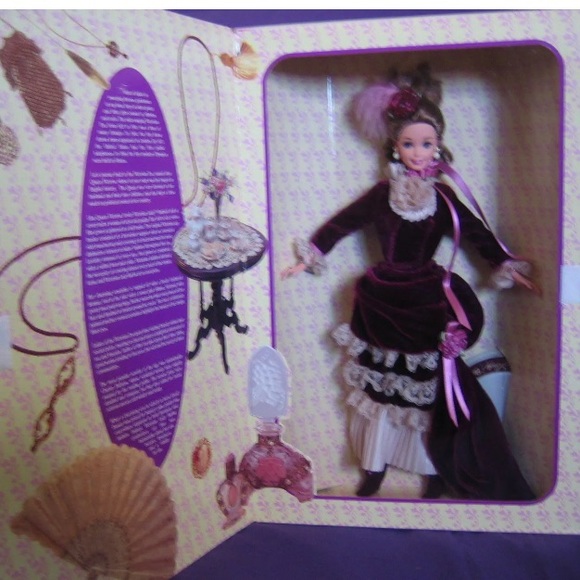 Victorian Lady Collectors Edition Barbie - Picture 2 of 10